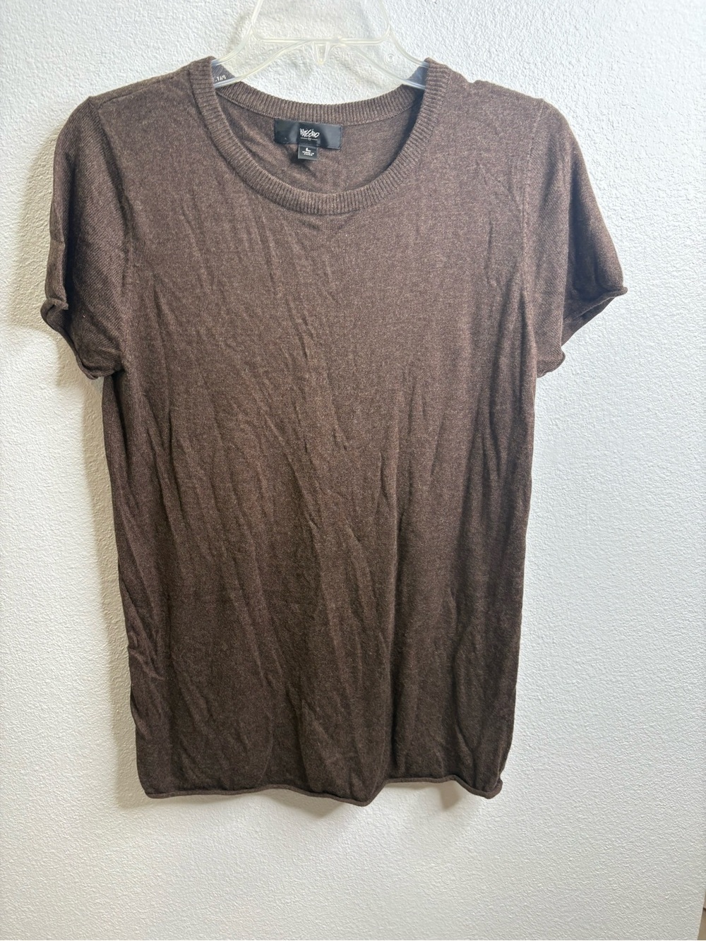 Mossimo Size Large Sweater Like T-Shirt